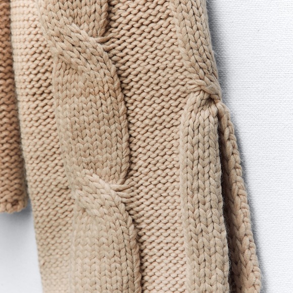 Cozy textured long sleeve turtleneck Zara sweater - Picture 4 of 4